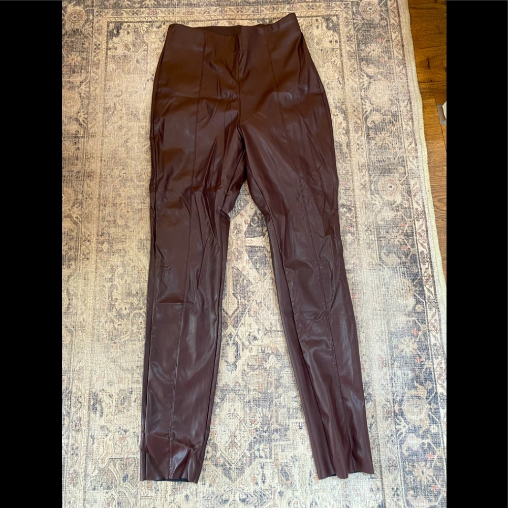Faux leather skinny pants